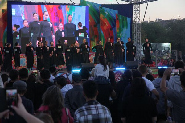 VIII Городской фестиваль Дружба народов! в Байконуре - Sputnik Казахстан