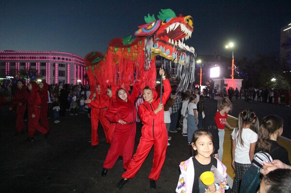 VIII Городской фестиваль Дружба народов! в Байконуре - Sputnik Казахстан