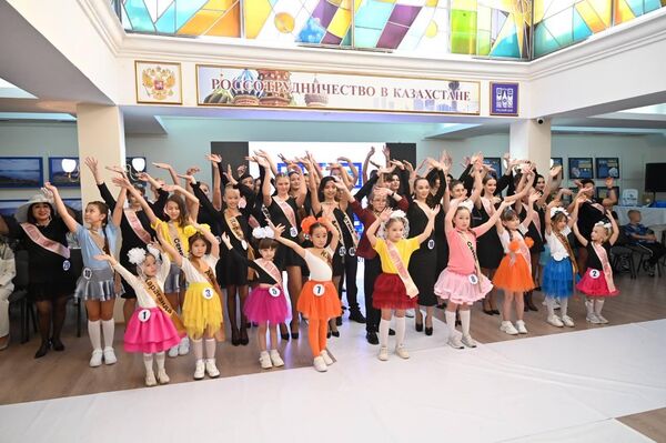 Фестиваль Fashion Housе Kazakhstan -2025 в Русском доме в Астане - Sputnik Казахстан