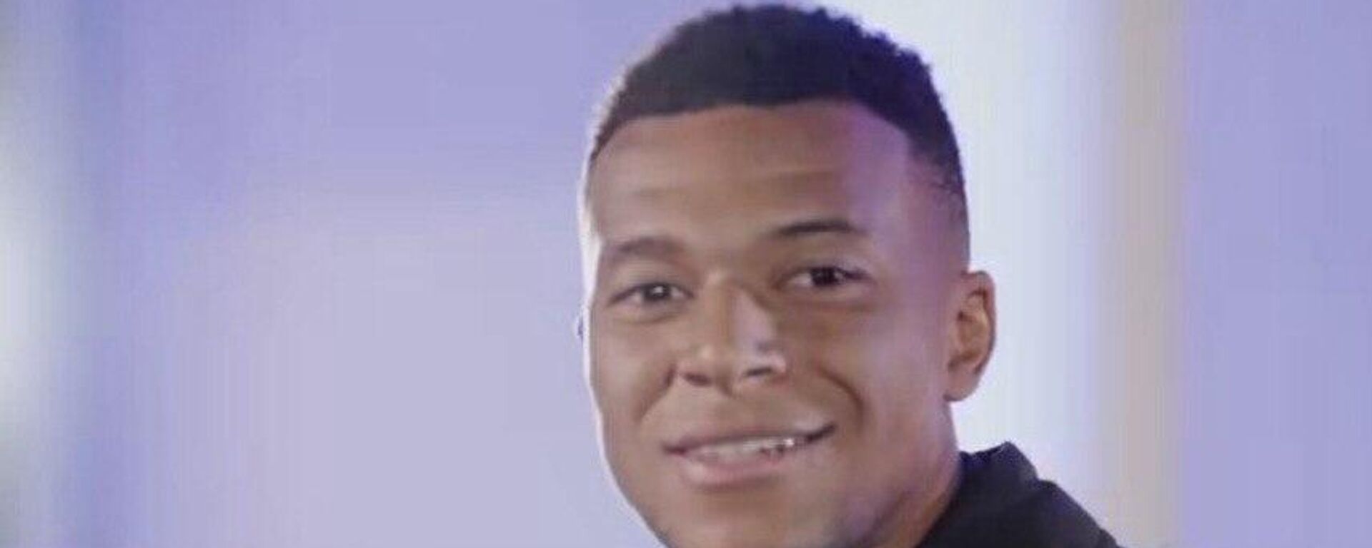 Мбаппе Реал Мадрид құрамымен Алматыға келді - Sputnik Қазақстан, 1920, 29.09.2025