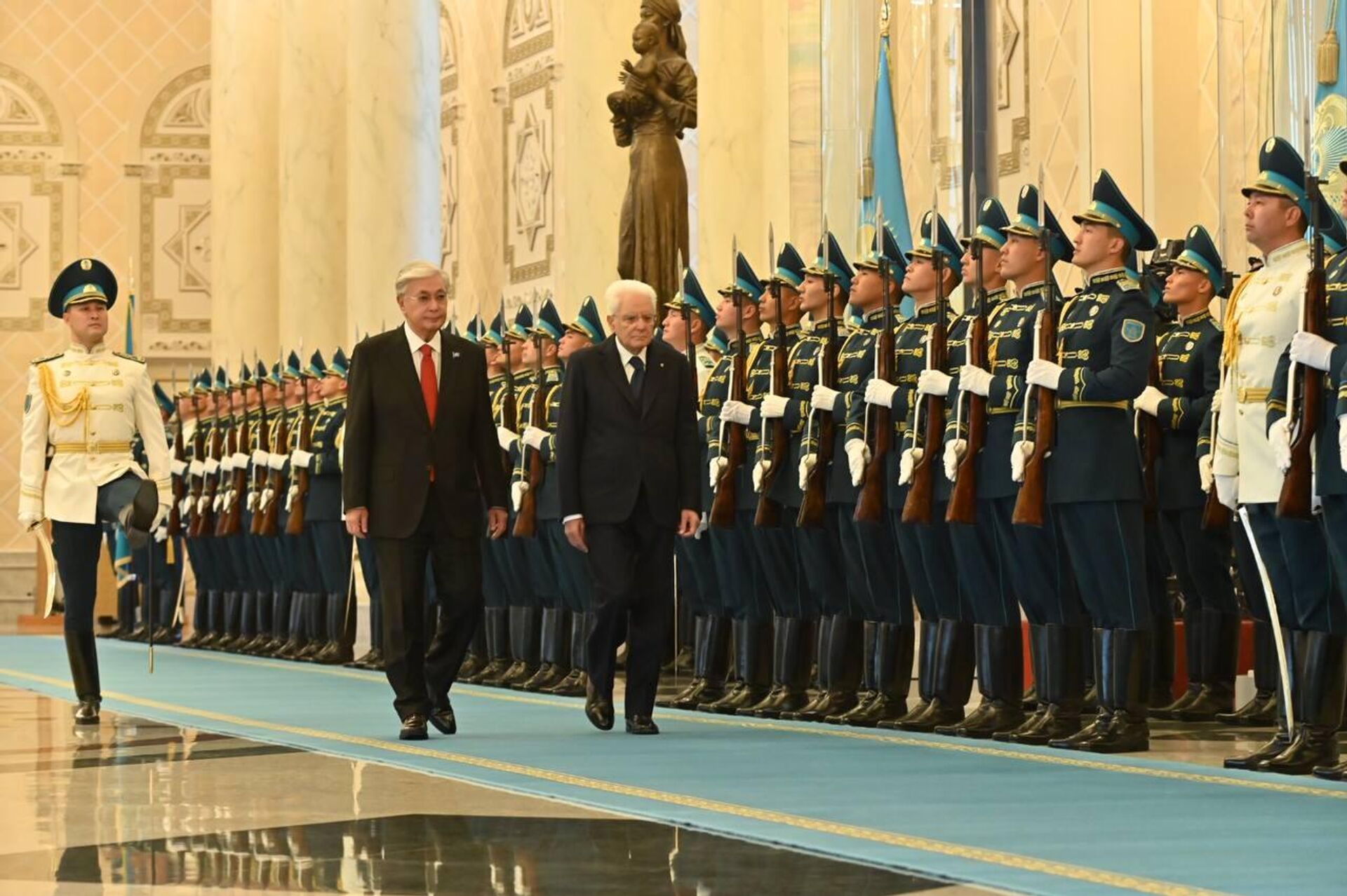 В Астану с официальным визитом прибыл президент Италии Серджо Матарелла - Sputnik Казахстан, 1920, 29.09.2025