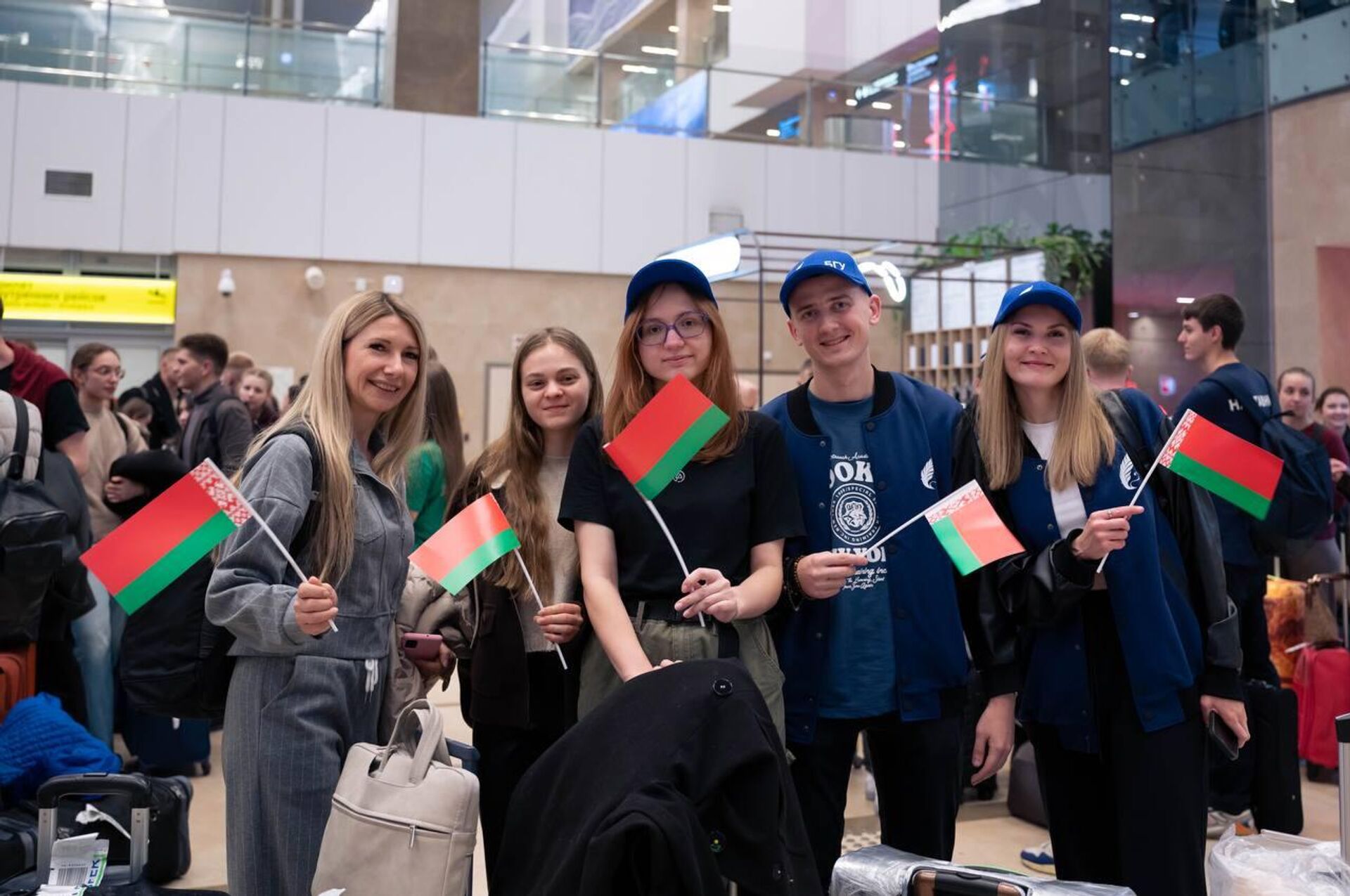 Делегаты из стран СНГ и ШОС прибыли в Красноярск на Международную олимпиаду по финансовой безопасности Делегаты из стран СНГ и ШОС прибыли в Красноярск на Международную олимпиаду по финансовой безопасности - Sputnik Казахстан, 1920, 29.09.2025