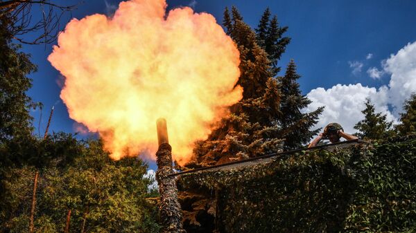 Боевая работа расчета миномета 2С4 Тюльпан группировки войск Центр в зоне СВО - Sputnik Казахстан
