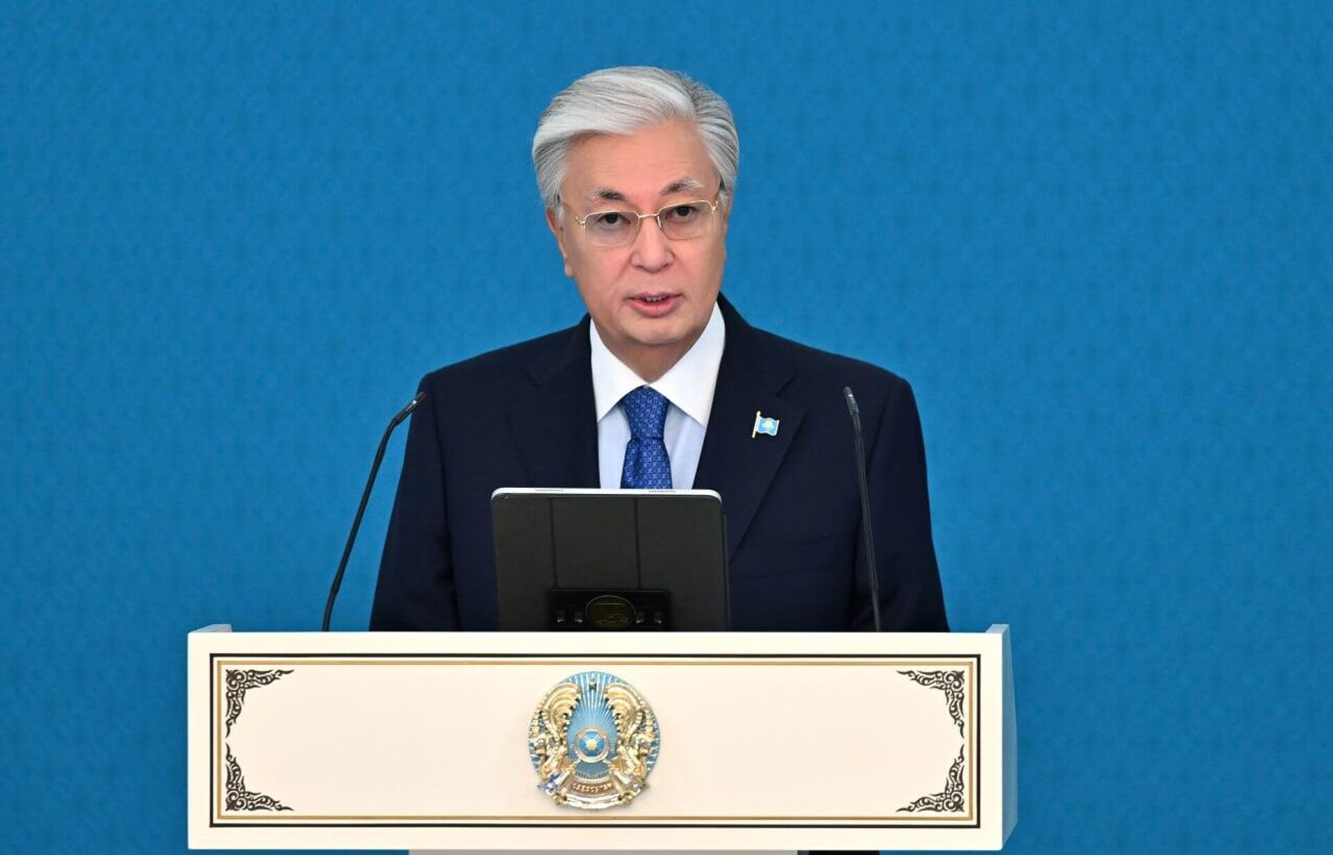 Мемлекет басшысы Достық – Мойынты теміржолының екінші желісін іске қосты - Sputnik Казахстан, 1920, 30.09.2025