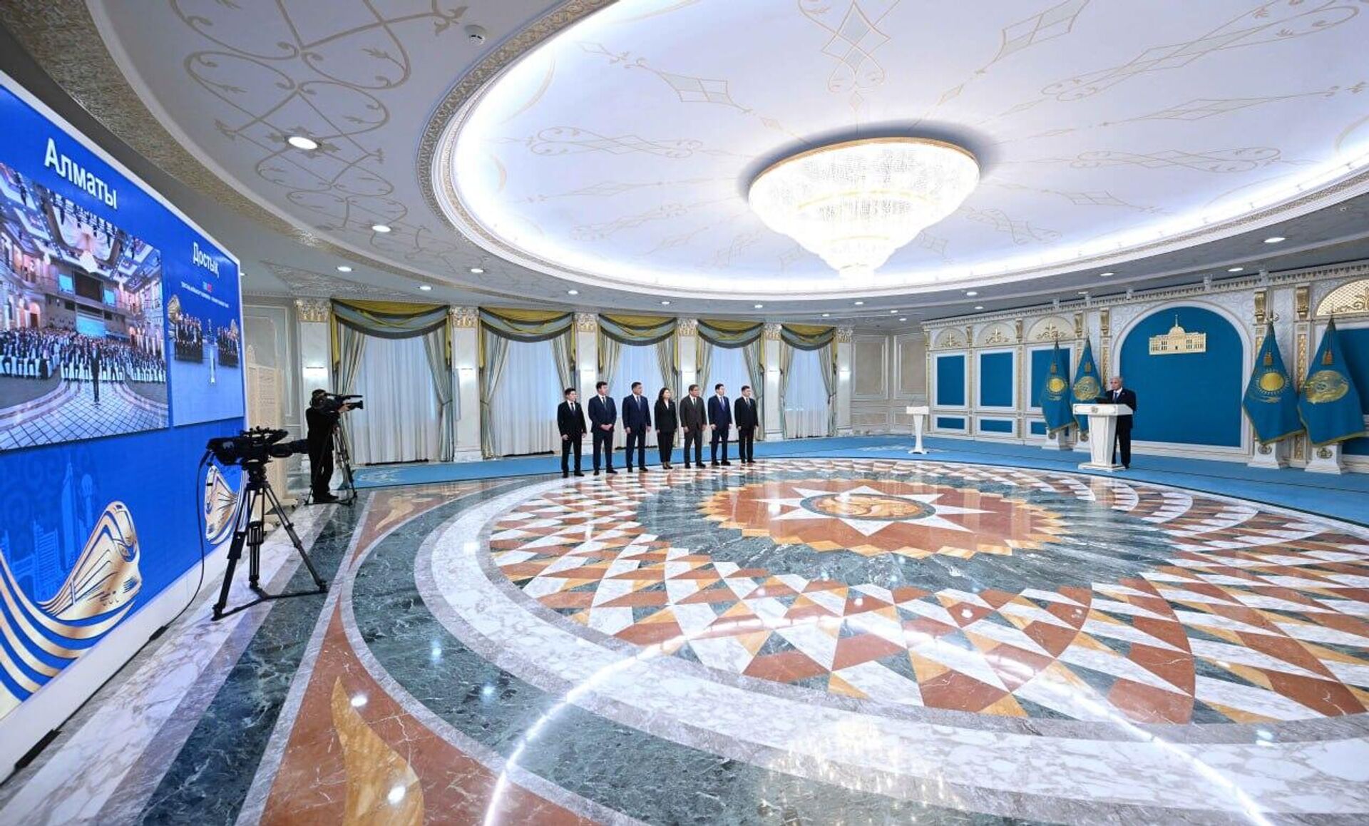 Токаев запустил вторую линию железной дороги Достык – Мойынты - Sputnik Казахстан, 1920, 30.09.2025