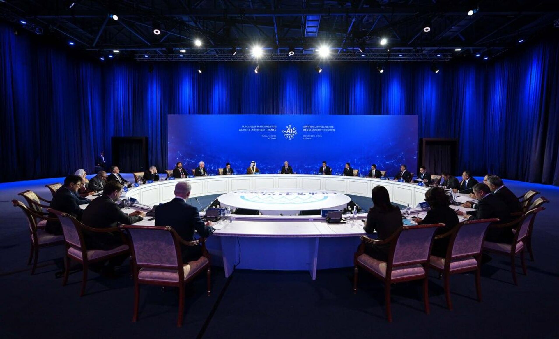 Токаев провел первое заседание Совета по развитию искусственного интеллекта - Sputnik Қазақстан, 1920, 01.10.2025