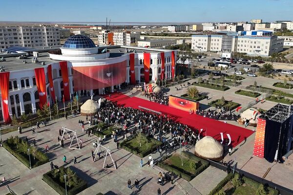 Международный кинофестиваль тюркских стран в Актау Международный кинофестиваль тюркских стран в Актау - Sputnik Казахстан