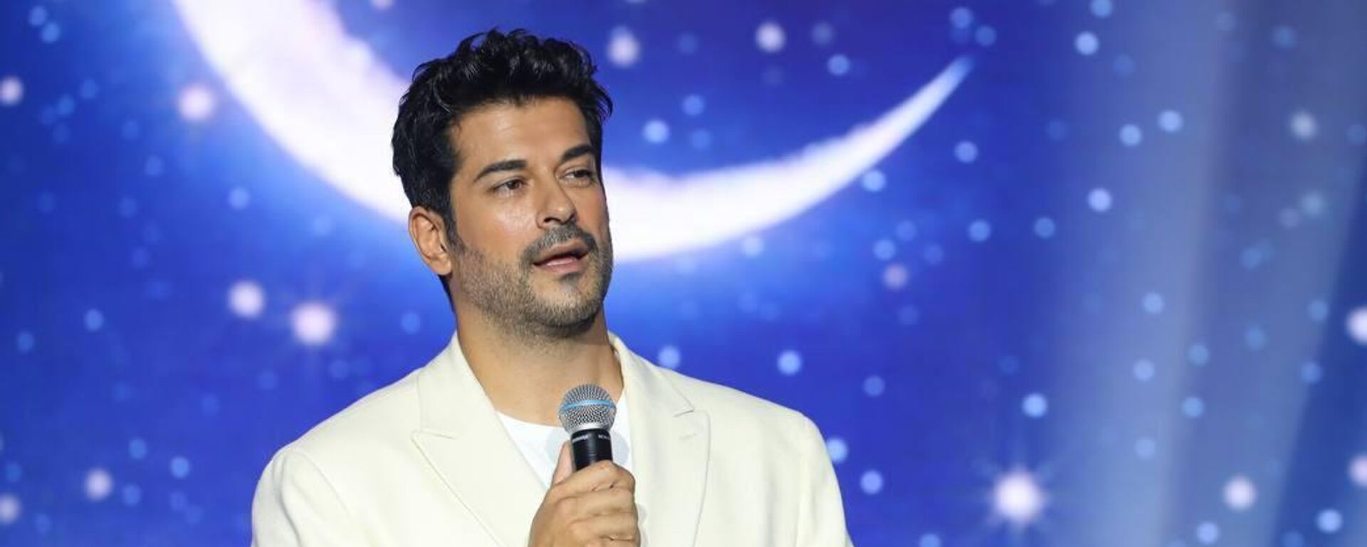 Маңғыстау облысындағы Қорқыт ата халықаралық кинофестиваліне келген Бурак Озчивит - Sputnik Қазақстан, 1920, 02.10.2025