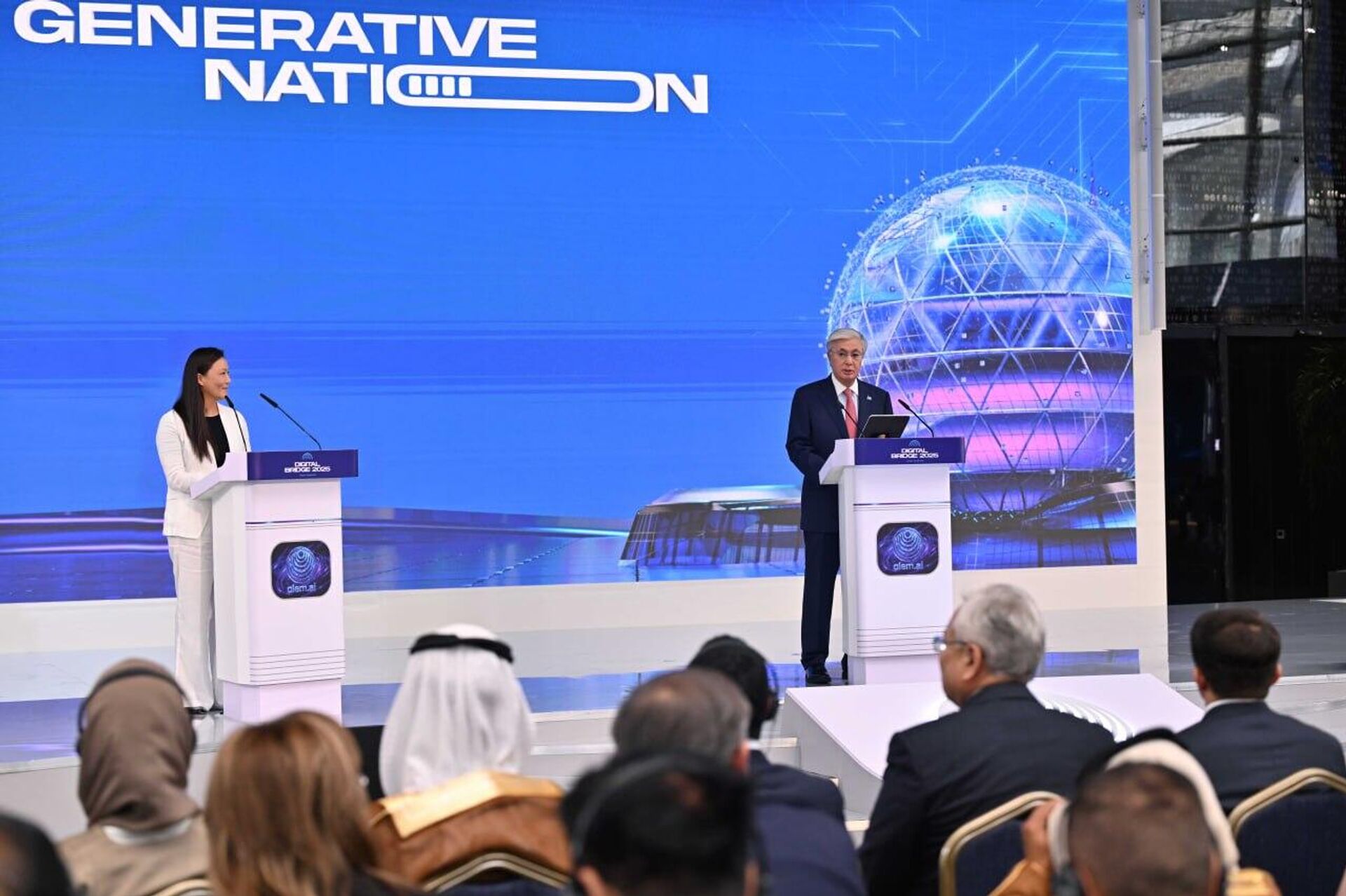 Касым-Жомарт Токаев на форуме Digital Bridge 2025 в Астане Касым-Жомарт Токаев на форуме Digital Bridge 2025 в Астане - Sputnik Казахстан, 1920, 02.10.2025