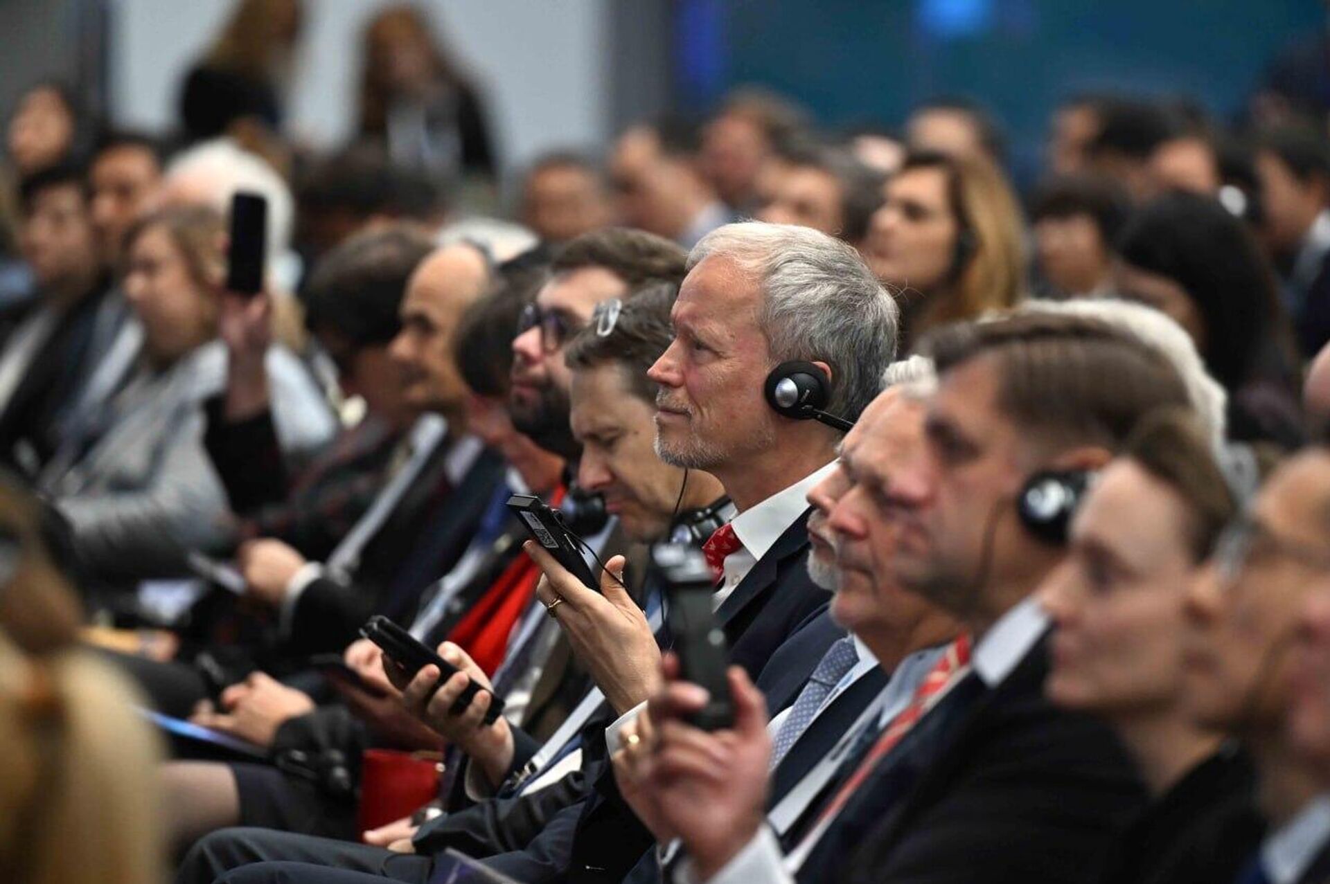 Форум Digital Bridge 2025 в Астане Форум Digital Bridge 2025 в Астане - Sputnik Казахстан, 1920, 02.10.2025