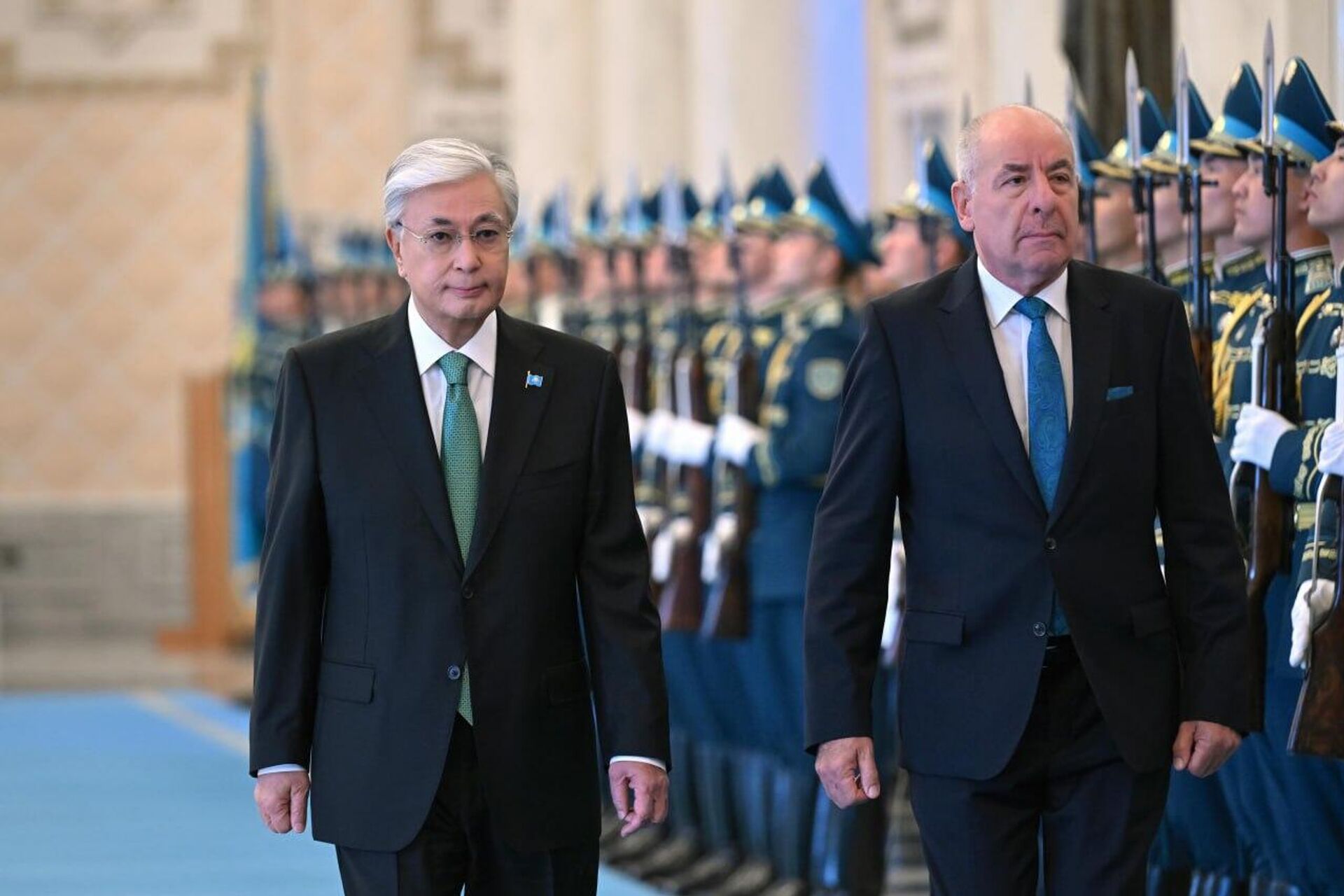 Церемония встречи президента Венгрии - Sputnik Казахстан, 1920, 02.10.2025