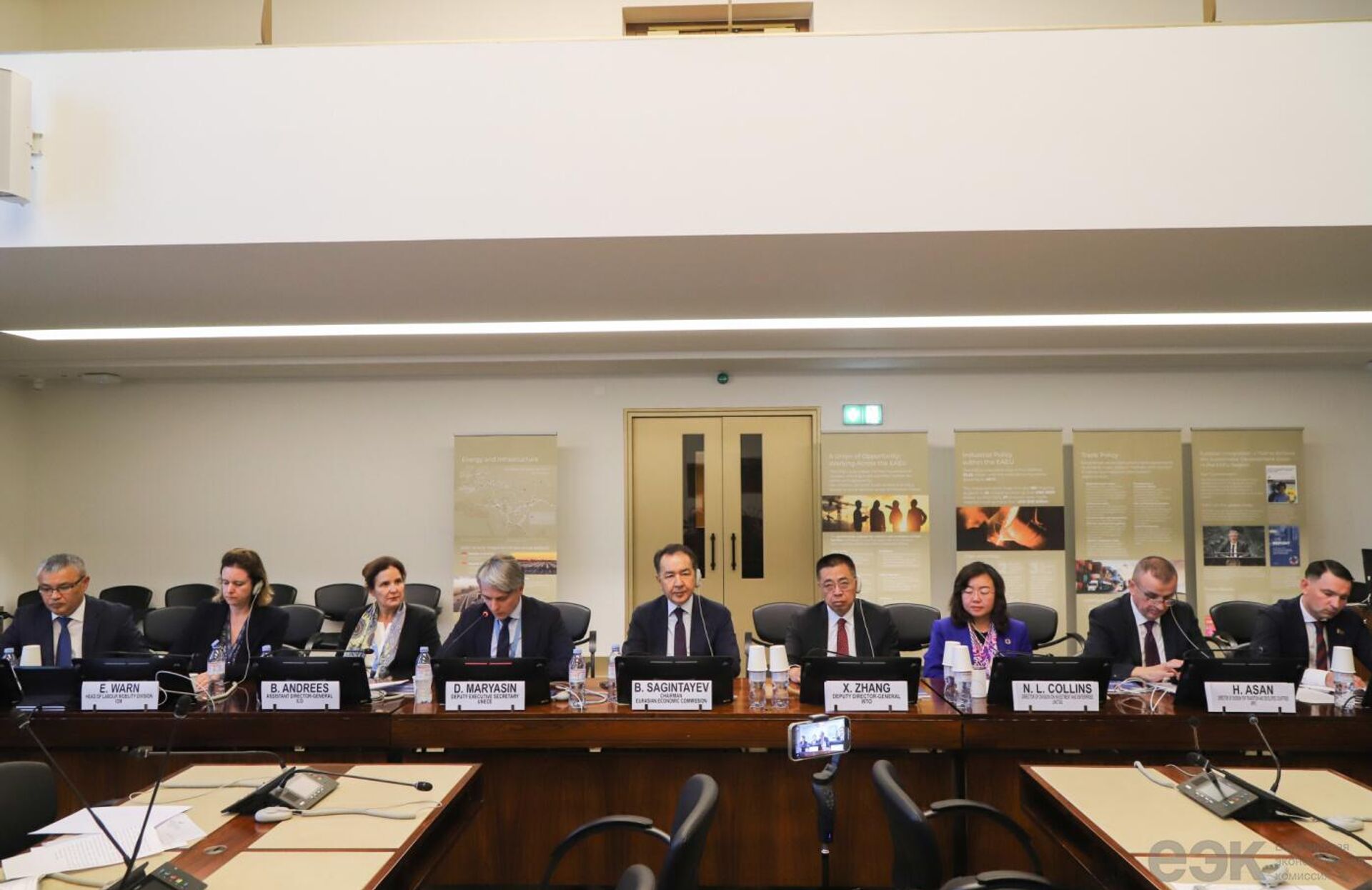 Круглый стол Региональная экономическая интеграция ЕАЭС: итоги за 10 лет и перспективы партнерства в штаб-квартире ООН в Женеве - Sputnik Казахстан, 1920, 03.10.2025