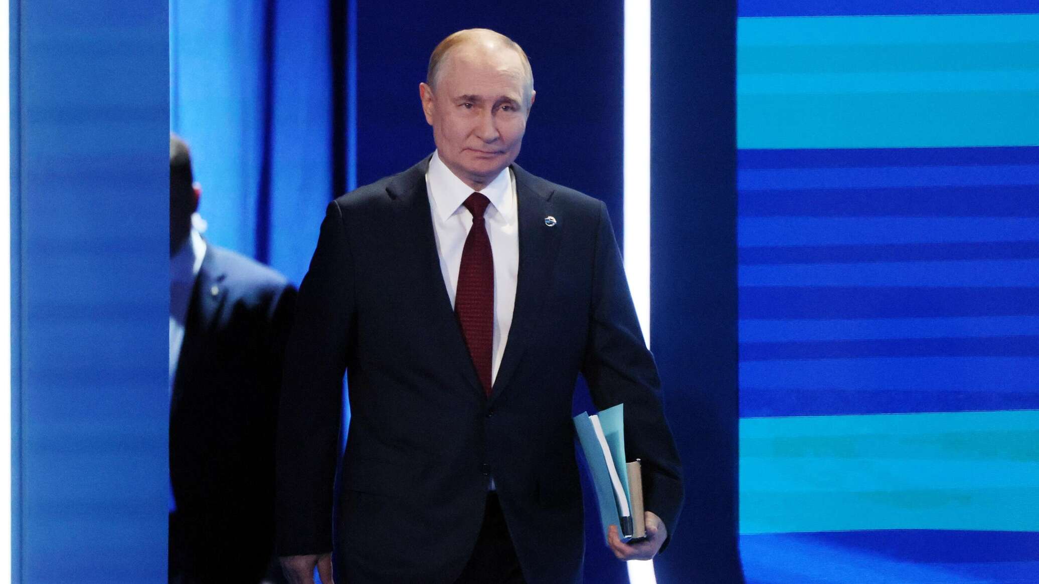 Владимир Путин предрек экономический упадок Евросоюза