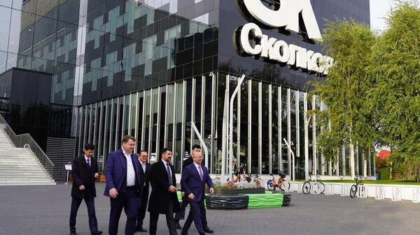 Посол Казахстана в России Даурен Абаев посетил Сколково - Sputnik Казахстан