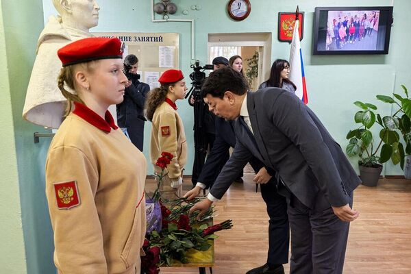 Памятное мероприятие, посвященное 80-летию Победы, прошло в деревне Пчева Ленинградской области Памятное мероприятие, посвященное 80-летию Победы, прошло в деревне Пчева Ленинградской области - Sputnik Казахстан