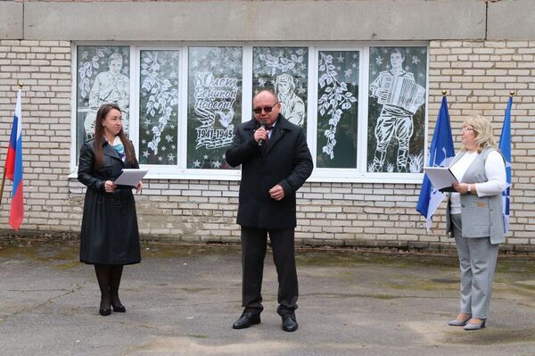 Памятное мероприятие, посвященное 80-летию Победы, прошло в деревне Пчева Ленинградской области Памятное мероприятие, посвященное 80-летию Победы, прошло в деревне Пчева Ленинградской области - Sputnik Казахстан