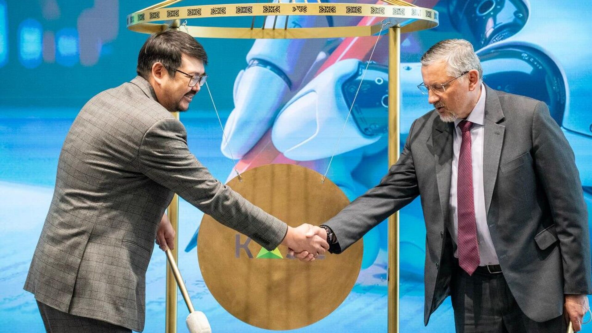 Неделя финансовой грамотности - Financial Literacy Week проходит на Казахстанской фондовой бирже Неделя финансовой грамотности - Financial Literacy Week проходит на Казахстанской фондовой бирже - Sputnik Казахстан, 1920, 06.10.2025