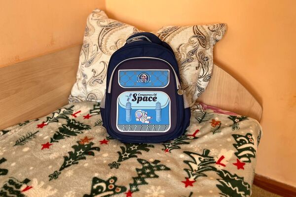 Кровать и рюкзак 6-летнего Али - Sputnik Казахстан