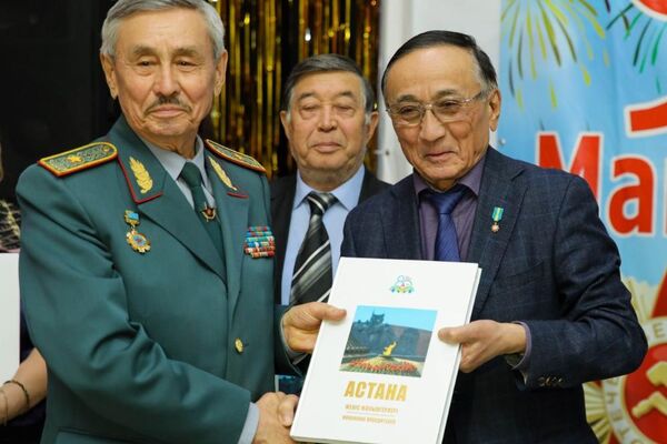 Презентация издания, приуроченного к 80-летию Победы во Второй мировой войне состоялась в Астане - Sputnik Казахстан