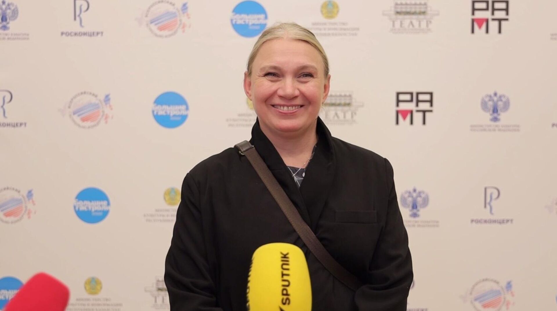 Режиссер спектакля САЦ. Хроника одной репетиции Галина Пьянова - Sputnik Казахстан, 1920, 18.10.2025