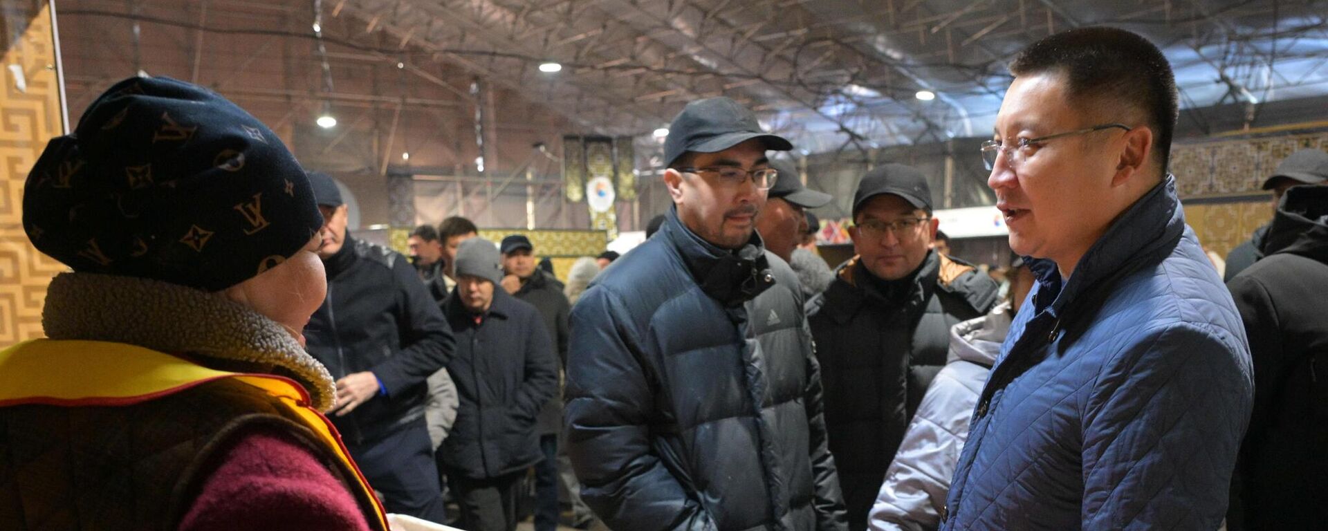 Продукция из Павлодарской области на ярмарке выходного дня в Астане - Sputnik Казахстан, 1920, 24.12.2025