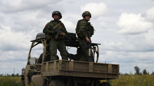 Связисты группировки войск Центр в ДНР - Sputnik Казахстан