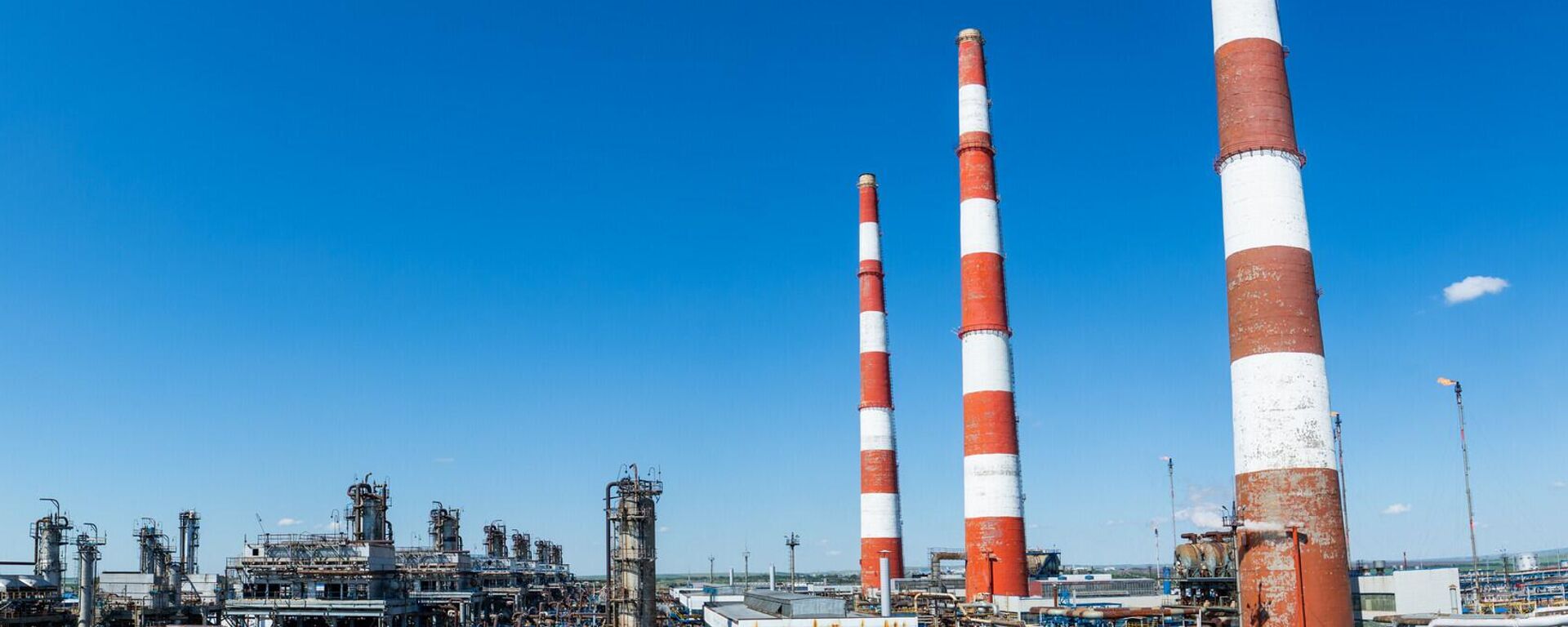 Оренбургский газоперерабатывающий завод - Sputnik Казахстан, 1920, 08.12.2025