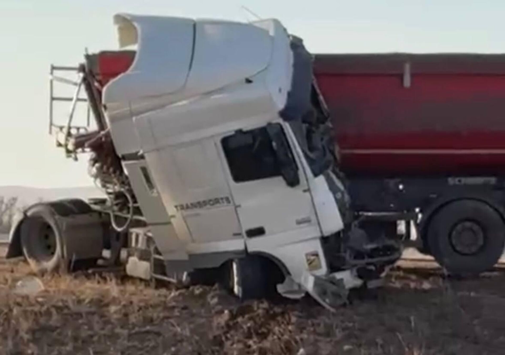 ДТП на трассе Самара-Шымкент  - Sputnik Казахстан, 1920, 23.10.2025