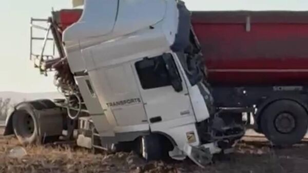 ДТП на трассе Самара-Шымкент  - Sputnik Казахстан