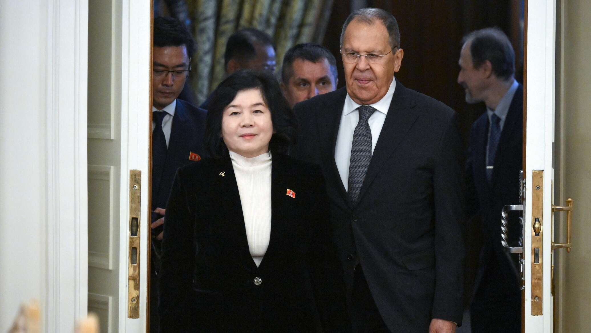 Сергей Лавров поздравил главу МИД КНДР с Днем освобождения Родины