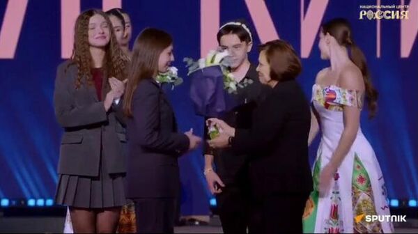 17-летняя казахстанка Анастасия Шумкова заняла 3 место в номинации Яркий старт на премии Евразия  - Sputnik Казахстан