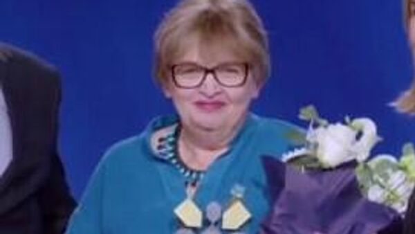 Учитель с 40-летним стажем из Казахстана Наталья Прохорова заняла 2 место в номинации Дело сердца: учить на премии Евразия  - Sputnik Казахстан