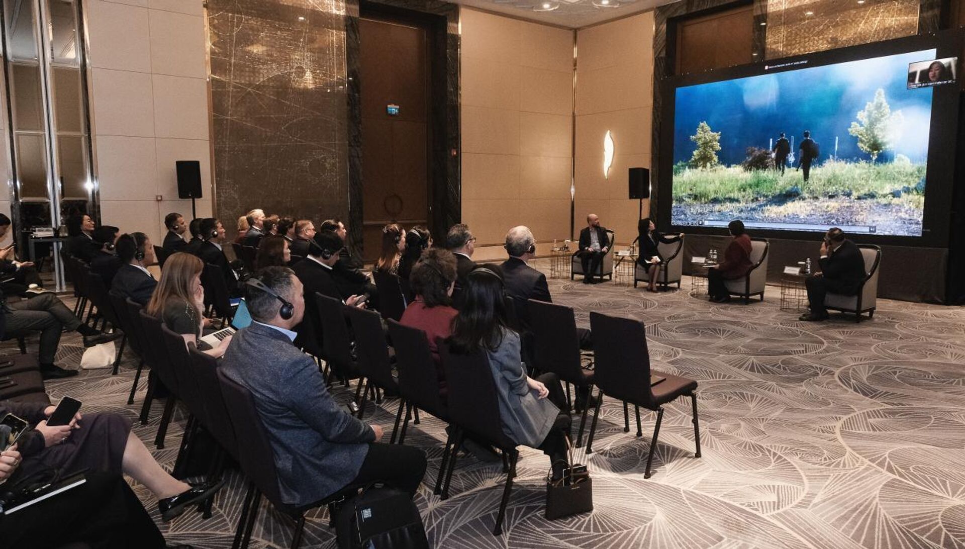 Встреча ученых и экологов в Кызылорде, посвященная запуску экологического проекта по восстановлению экосистемы дна Аральского моря Встреча ученых и экологов в Кызылорде, посвященная запуску экологического проекта по восстановлению экосистемы дна Аральского моря - Sputnik Казахстан, 1920, 30.10.2025