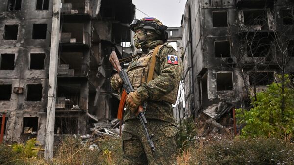 Военнослужащий ВС РФ в ДНР, архивное фото - Sputnik Казахстан