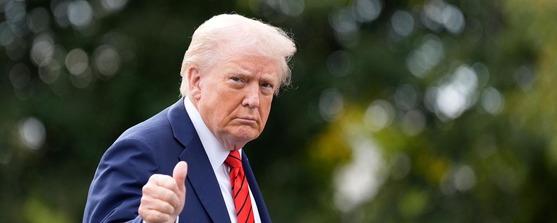 Дональд Трамп  - Sputnik Казахстан, 1920, 07.01.2026