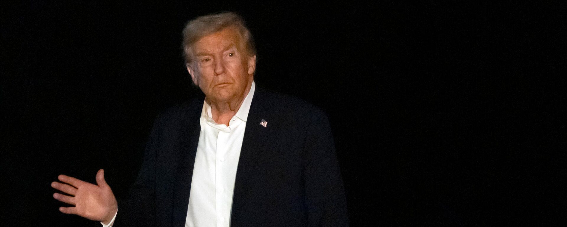 Дональд Трамп  - Sputnik Казахстан, 1920, 13.04.2026