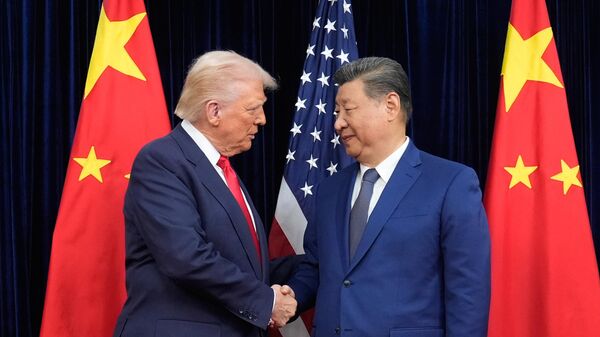 Дональд Трамп и Си Цзиньпин, архивное фото - Sputnik Казахстан