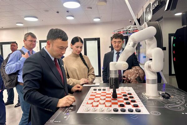 Делегация Северо-Казахстанской области подписала меморандумы и посетила предприятия в Татарстане - Sputnik Казахстан