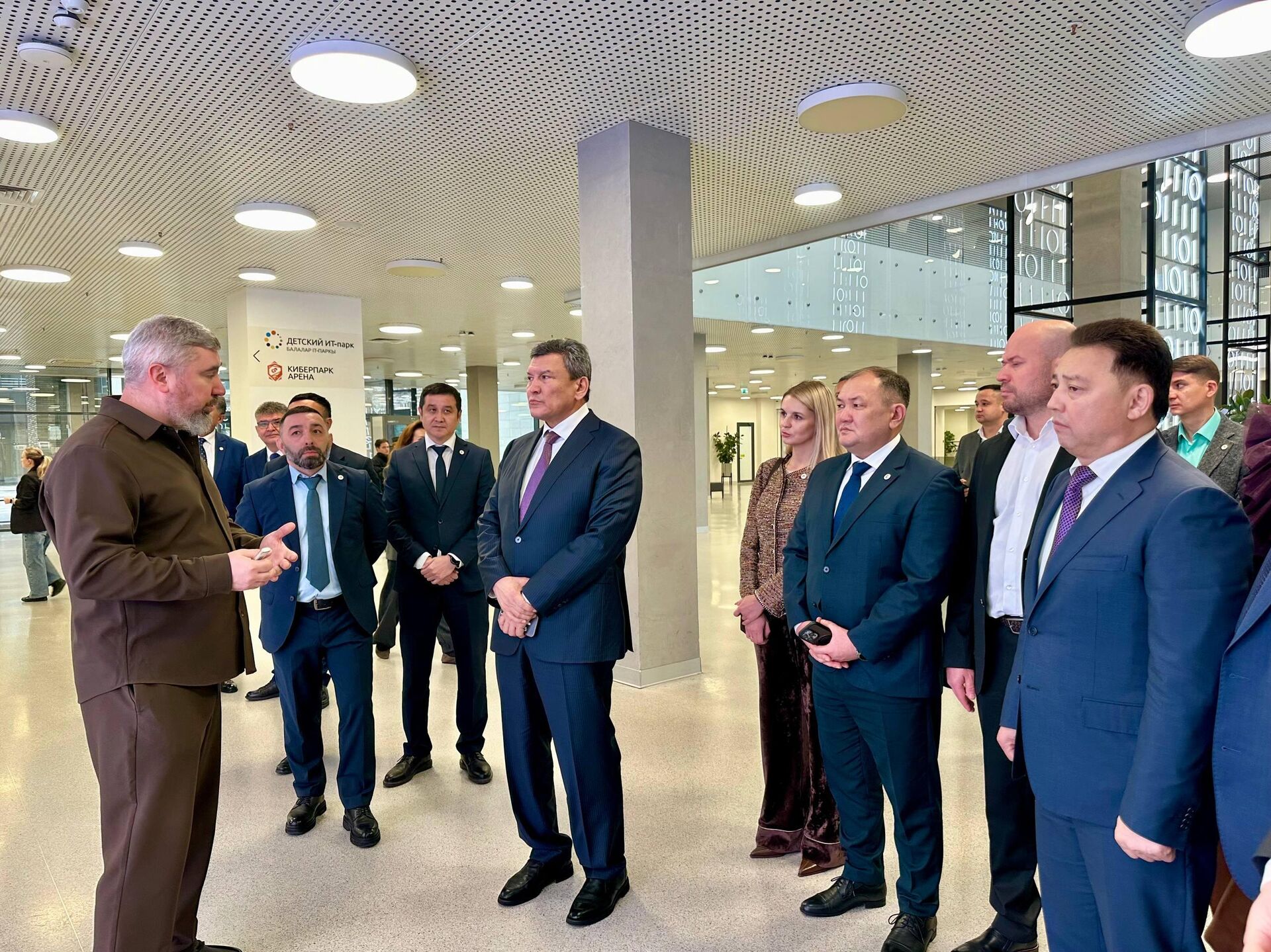 Делегация Северо-Казахстанской области подписала меморандумы и посетила предприятия в Татарстане - Sputnik Казахстан, 1920, 01.11.2025