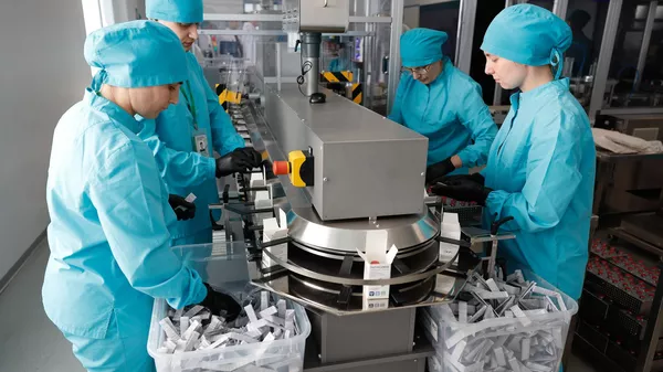 Карагандинский фармацевтический завод, архивное фото - Sputnik Казахстан