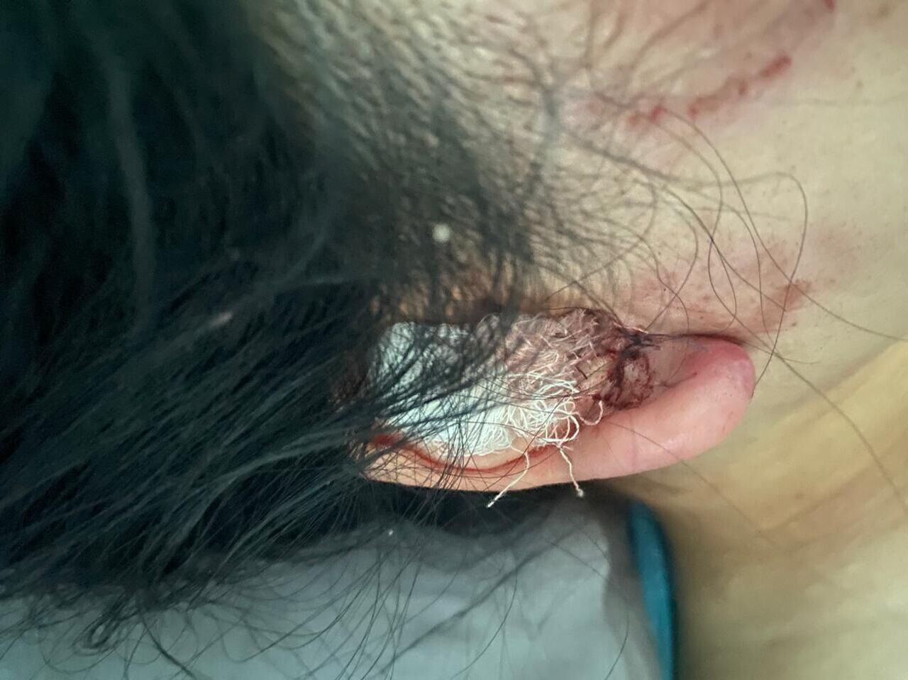 Ол маған теледидардан порно көрсетпеді.