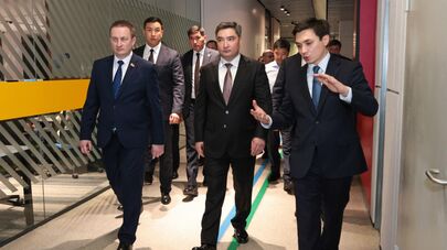 Премьер-министры Казахстана и Беларуси Александр Турчин и Олжас Бектенов посетили Astana Hub