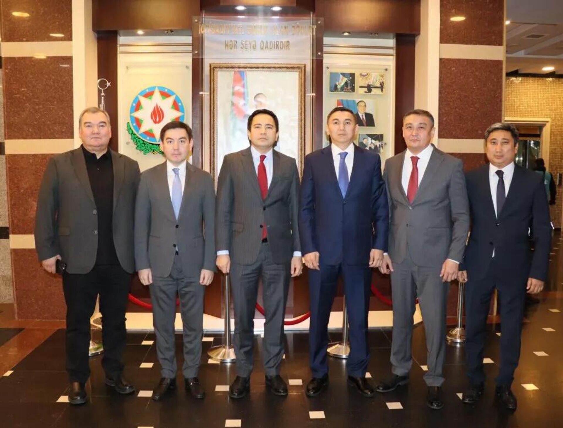 Руководство Продкорпорации Казахстана провело встречу с представителями посольства в Азербайджане - Sputnik Казахстан, 1920, 06.11.2025