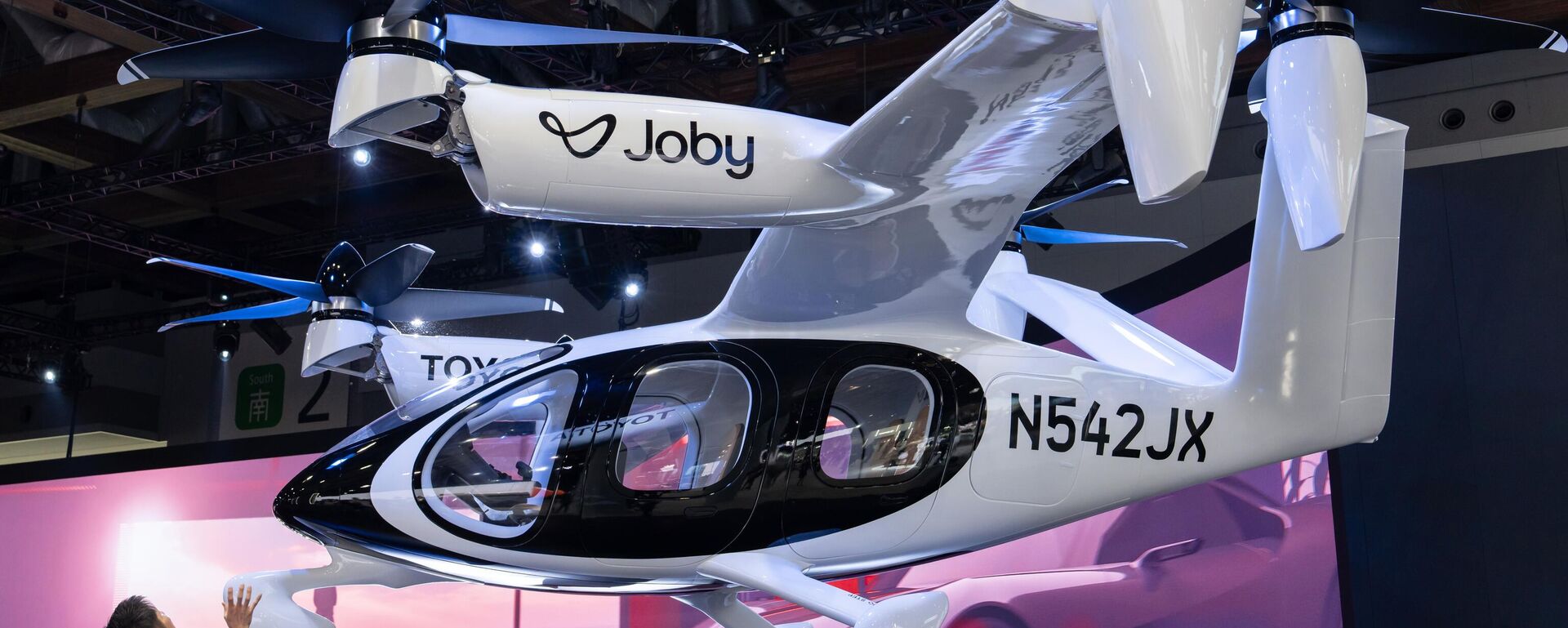 Самолет eVTOL  на выставке в Токио - Sputnik Казахстан, 1920, 07.11.2025