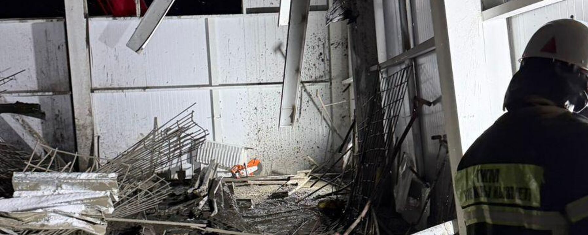 Павлодарда салынып жатқан ғимарат опырылып құлады - Sputnik Қазақстан, 1920, 08.11.2025