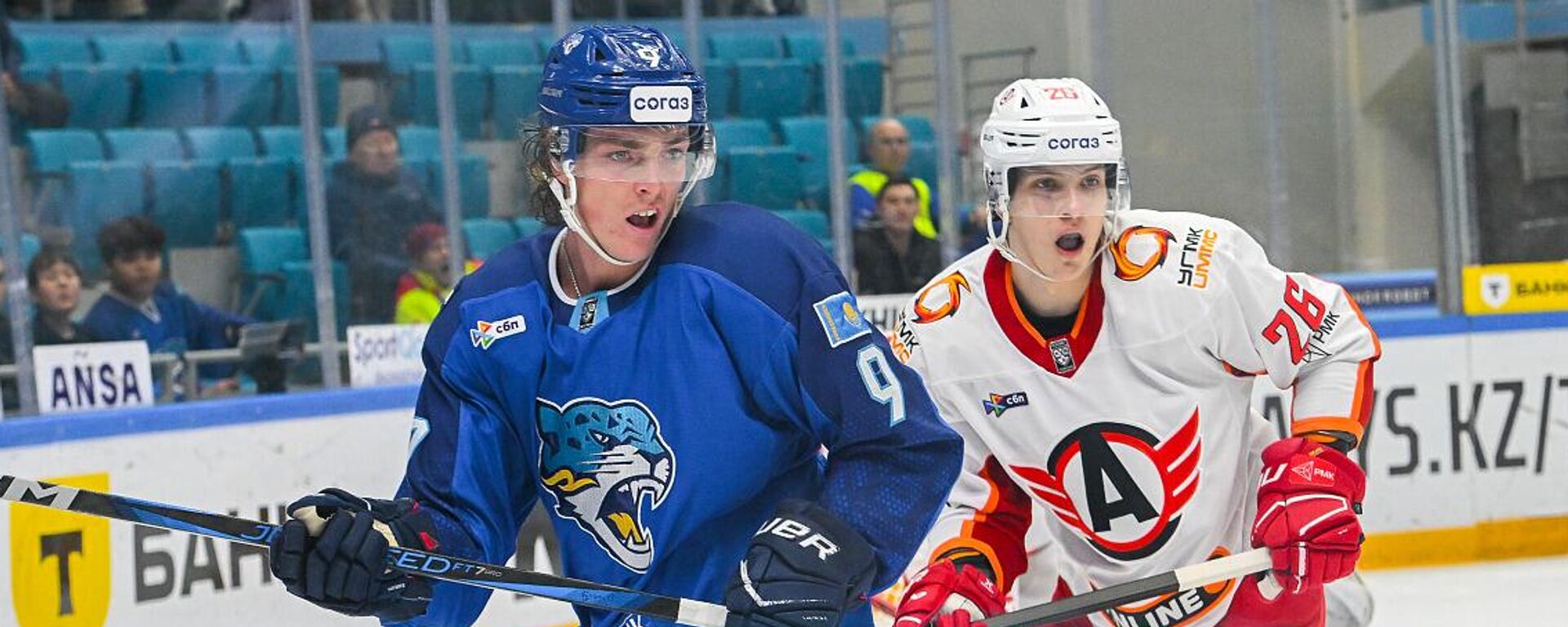 Матч между ХК Барыс и ХК Автомобилист - Sputnik Казахстан, 1920, 08.11.2025