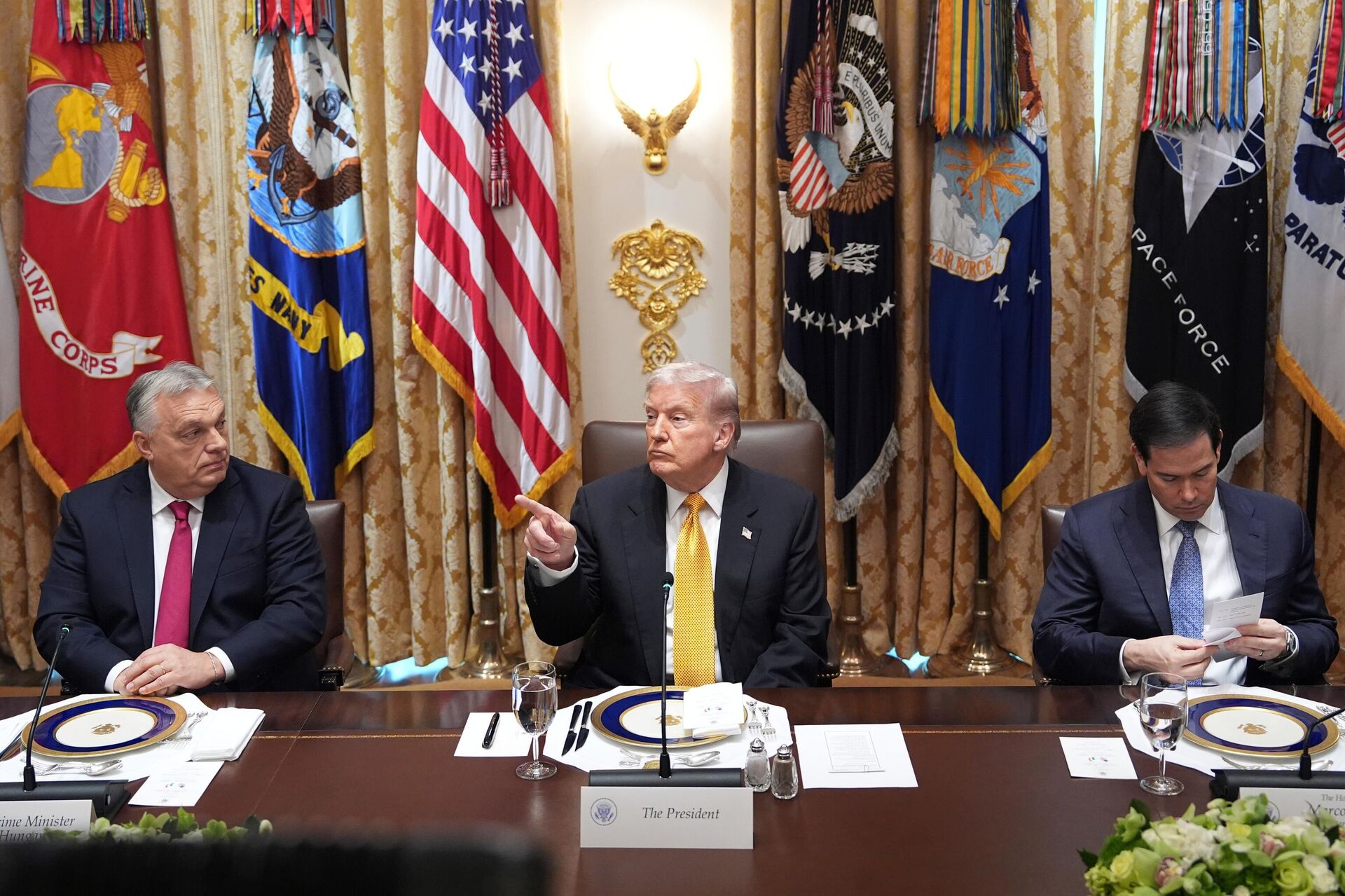 Встреча Дональда Трампа и Виктора Орбана  - Sputnik Казахстан, 1920, 08.11.2025