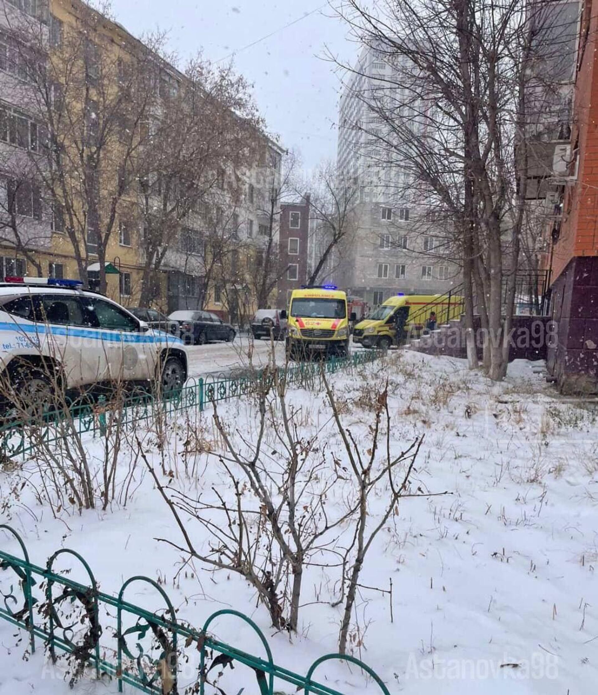 В Астане обрушился фасад многоэтажного дома - Sputnik Казахстан, 1920, 08.11.2025