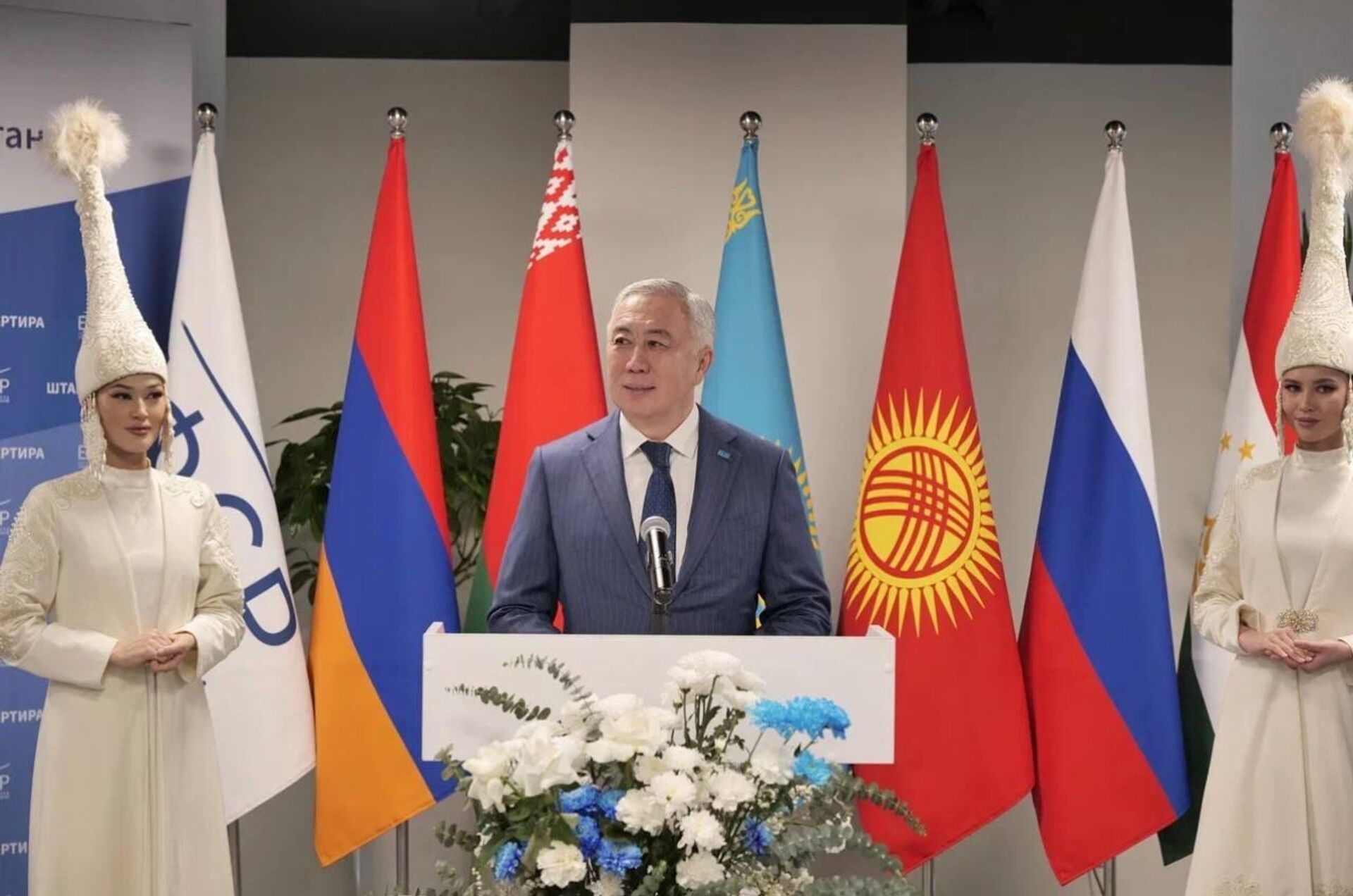 Серик Жумангарин на открытии штаб-квартиры Евразийского фонда стабилизации и развития в Астане Серик Жумангарин на открытии штаб-квартиры Евразийского фонда стабилизации и развития в Астане - Sputnik Казахстан, 1920, 08.11.2025