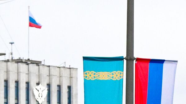 Қазақстан мен Ресейдің мемлекеттік рәміздері - Sputnik Қазақстан
